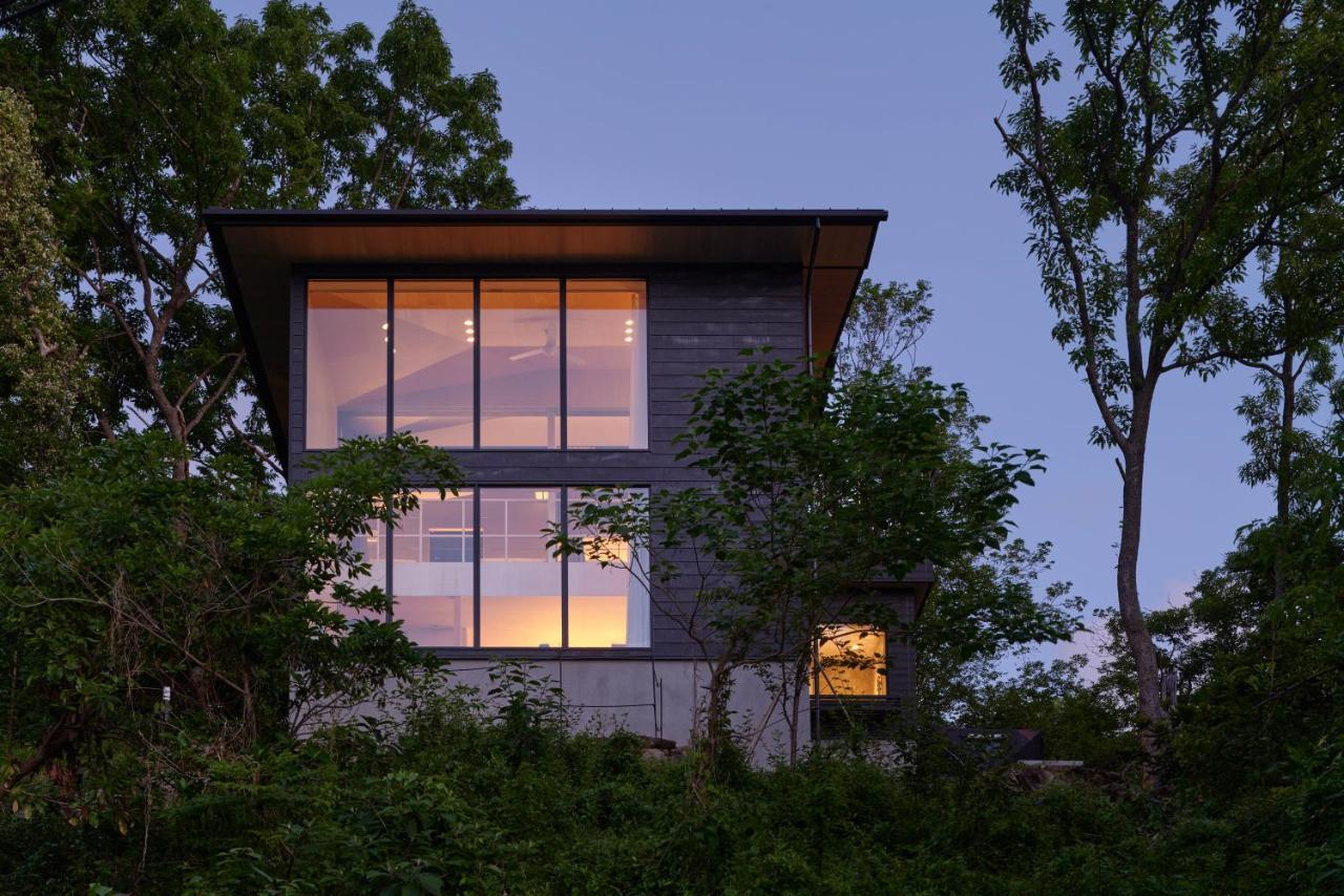 Playliving Izu - A Ocean View Villa With Onsen 伊东 外观 照片
